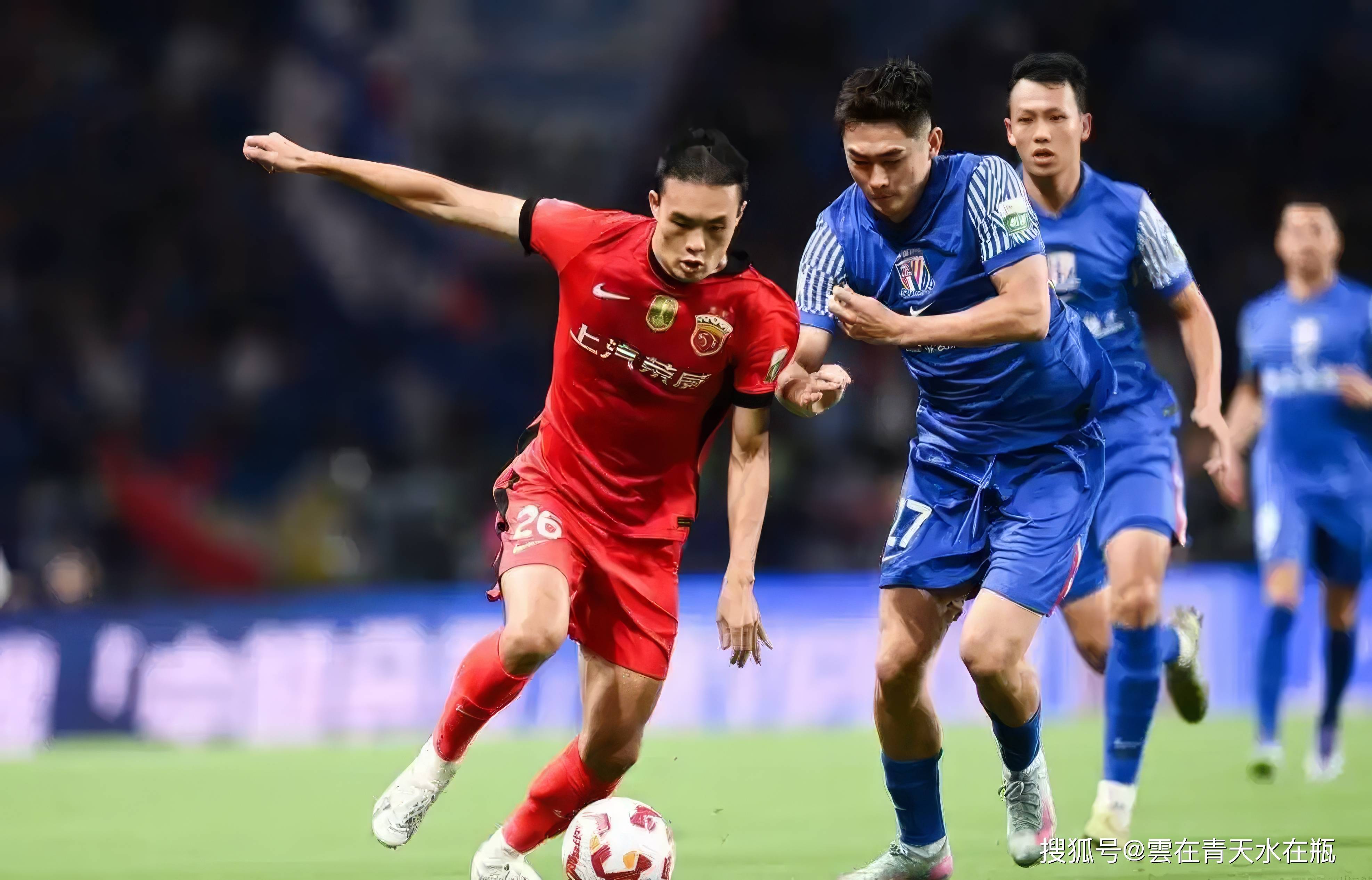 米兰体育-国际比赛日上海申花备战CBA常规赛，状态回暖细节曝光，气氛紧张，数据趋势出现新变化